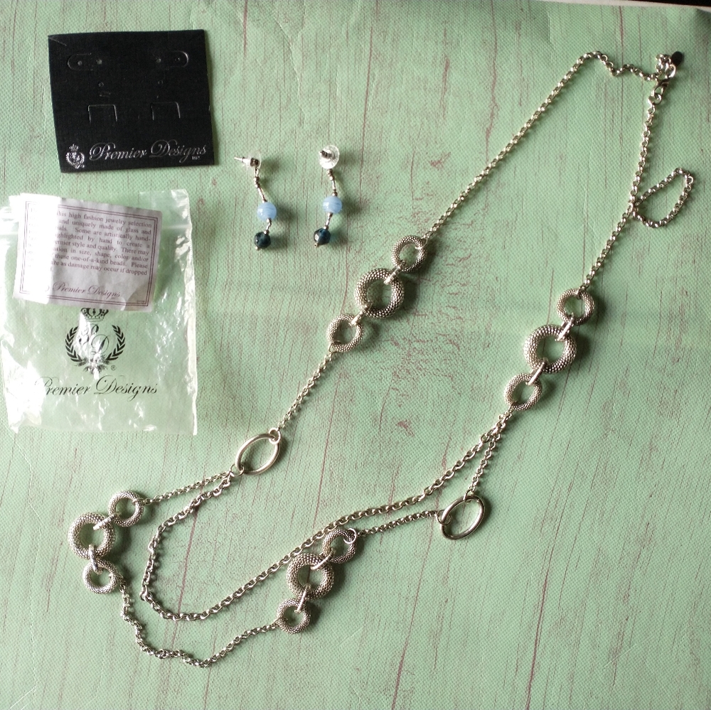 Premier Designs necklace and earrings